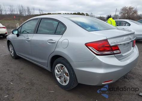 2015 Honda Civic Lx z USA, uszkodzony, nr VIN 19XFB2F51FE287304